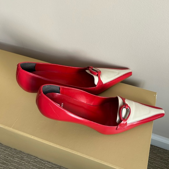 Werner Elegant Red and White Heels NWOT Made in Brasilia - Picture 7 of 9